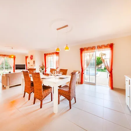 Dalia By Algarve Vacation Villa *